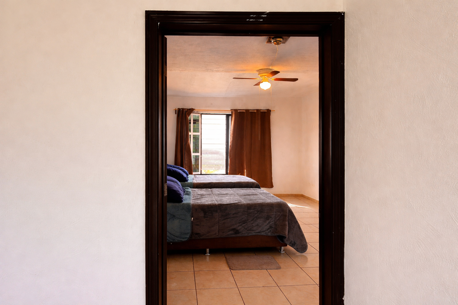 Habitación 3 con salida al jacuzzi